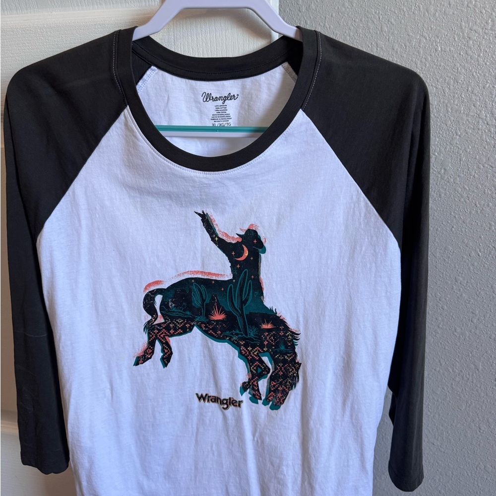 Wrangler Black and White Raglan with Graphic Design